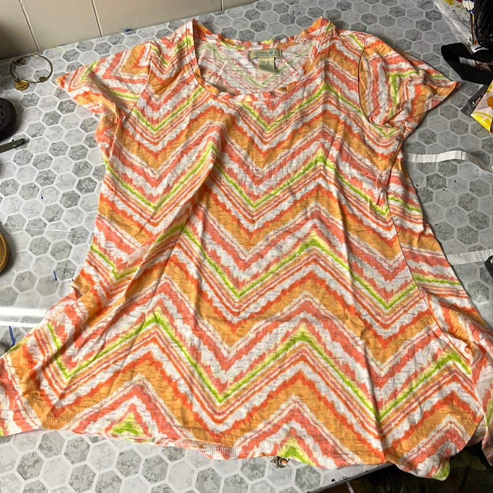 Caribbean Joe Medium Chevron Print Orange Short Sleeve T